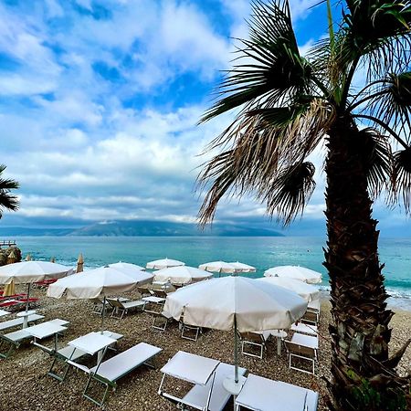 Villa Tramonto Vlore Radhimë Buitenkant foto