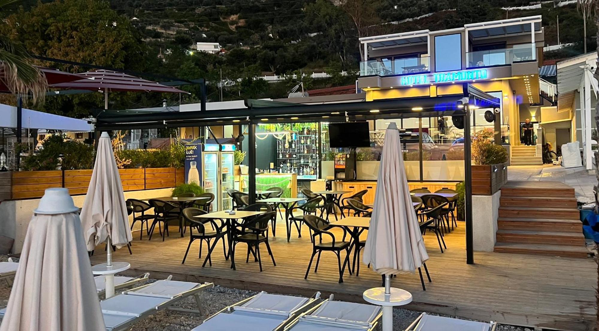 Villa Tramonto Vlore Radhimë Buitenkant foto