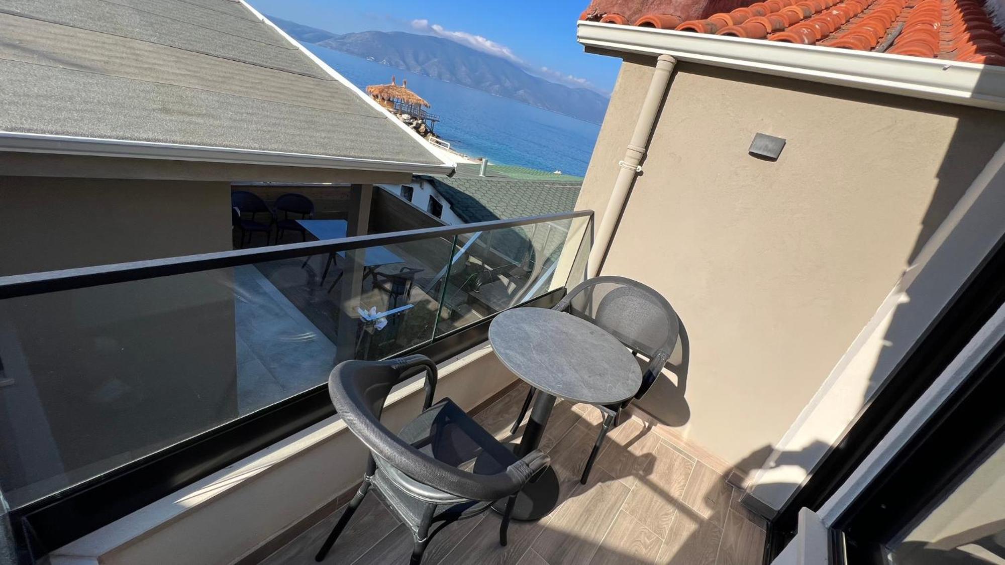 Villa Tramonto Vlore Radhimë Buitenkant foto