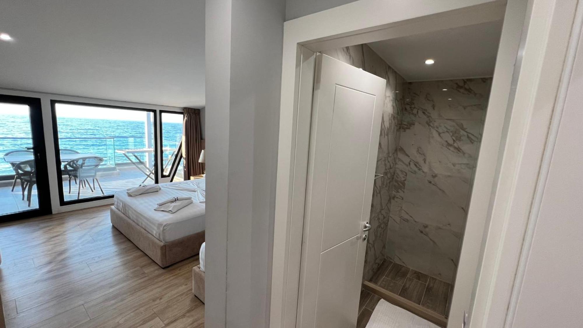 Villa Tramonto Vlore Radhimë Buitenkant foto