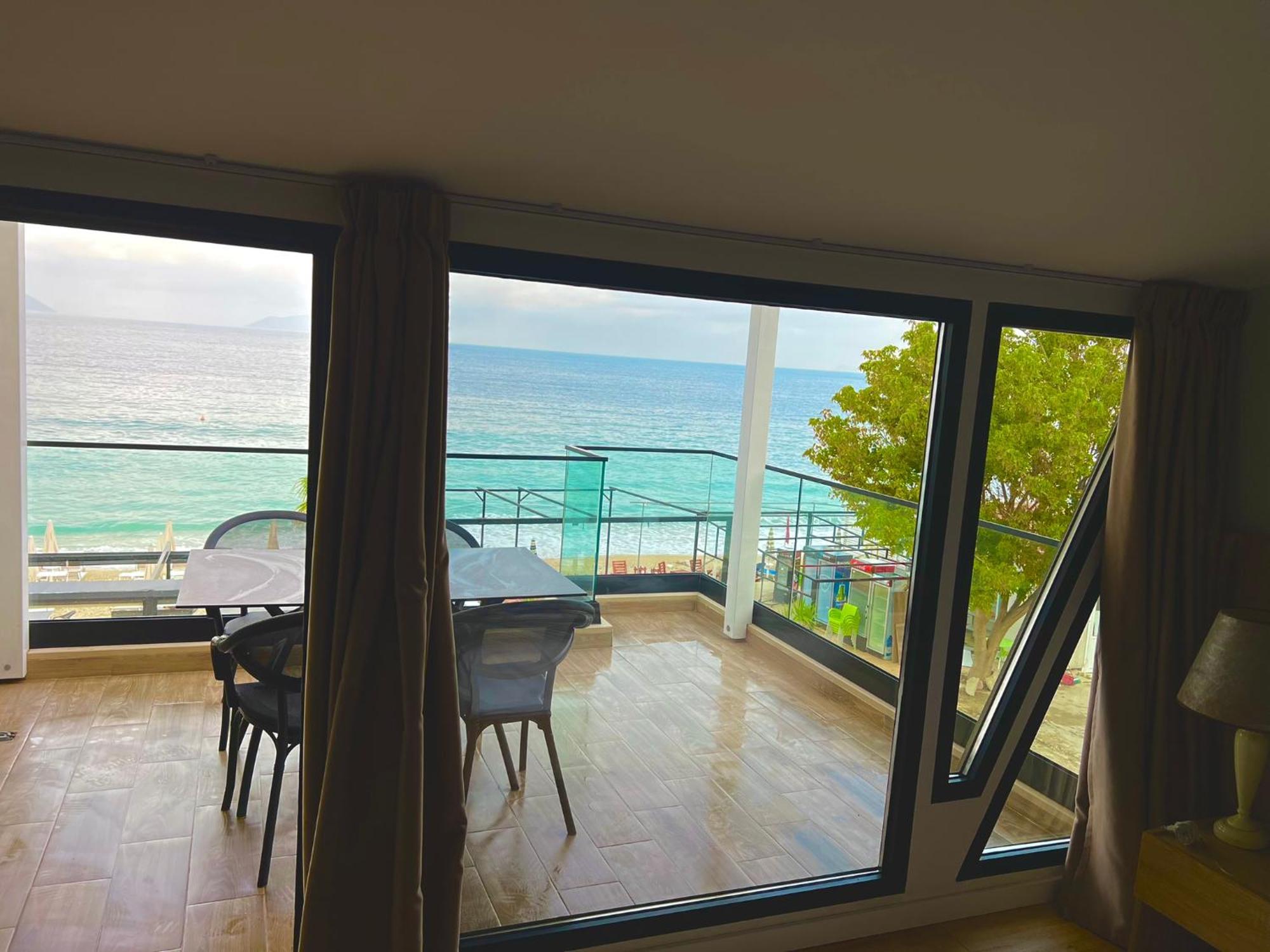 Villa Tramonto Vlore Radhimë Buitenkant foto