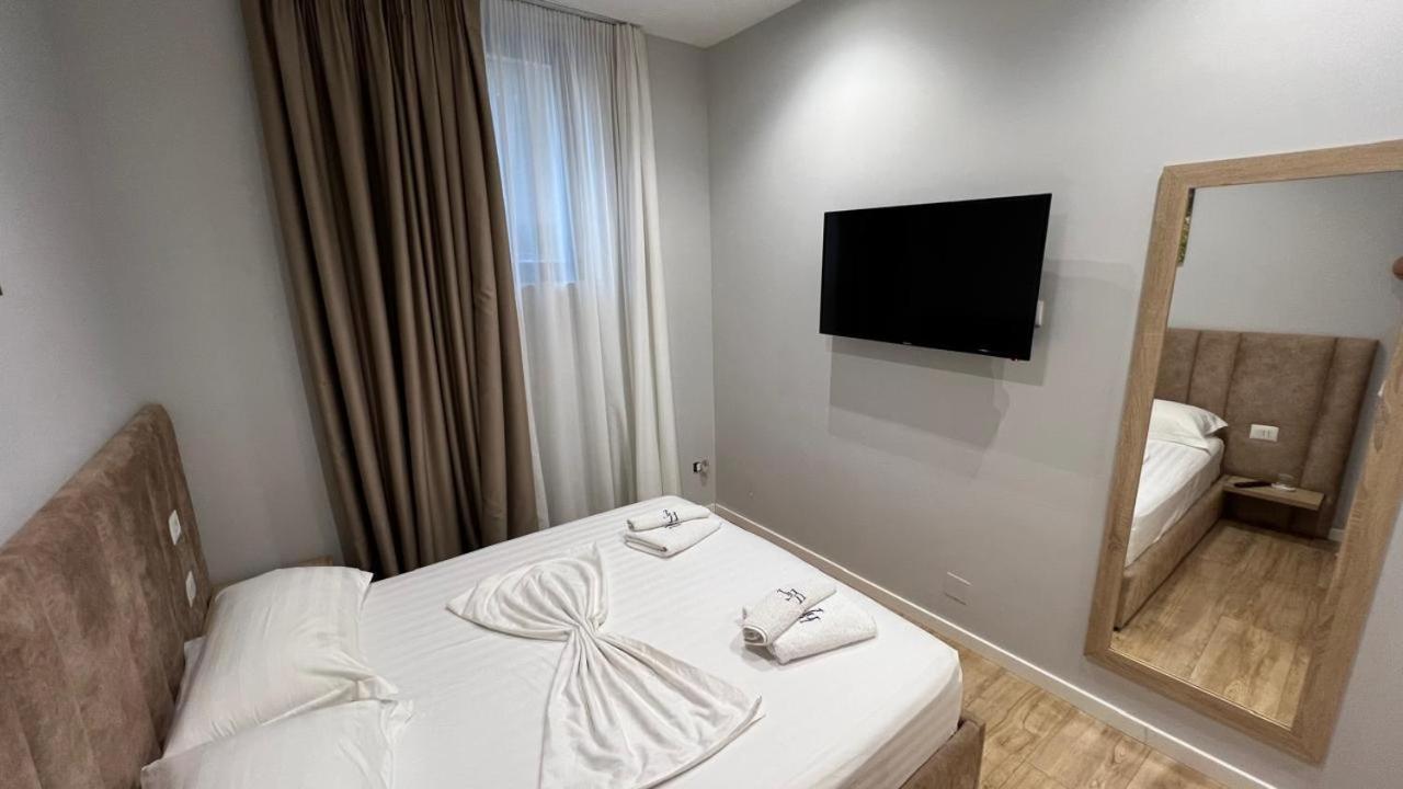 Villa Tramonto Vlore Radhimë Buitenkant foto